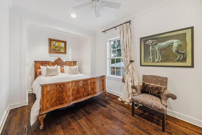 2129 Brentwood Dr, House other with 3 bedrooms, 5 bathrooms and 2 parking in Houston TX | Image 30