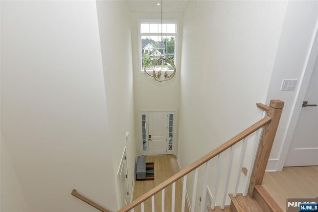 21 Castle Stuart Ct, Condo with 3 bedrooms, 3 bathrooms and null parking in River Vale NJ | Image 8