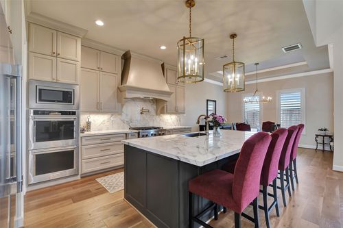 1746 Spring View Dr, Friendswood, TX, 77546-4697 | Card Image
