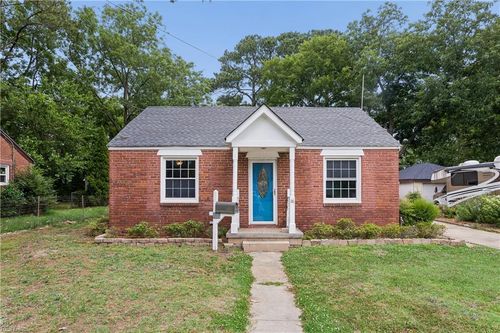 18 N Colin Drive, Portsmouth, VA, 23701 | Card Image