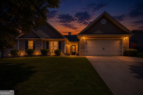 558 River Mist Cir, Jefferson, GA, 30549-8634 | Card Image