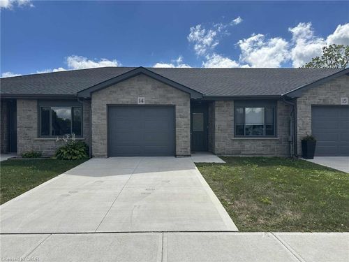 14 Malcolm Cres, Listowel, ON, N4W0K3 | Card Image
