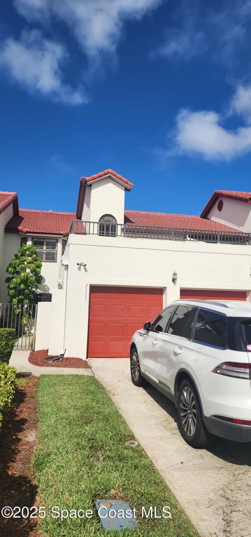 2577 Sykes Creek Dr, MERRITT ISLAND, FL, 32953-2921 | Card Image