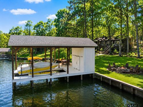 203 King Laurence Ct, Scroggins, TX, 75480-4415 | Card Image