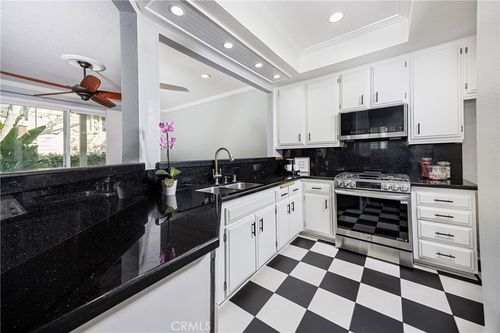 unit-105-7291 Coho Dr, Huntington Beach, CA, 92648-2469 | Card Image