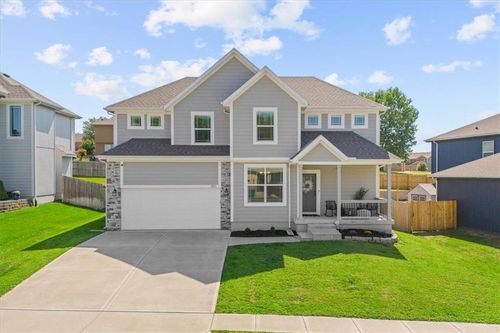 1221 N 133rd Ter, Kansas City, KS, 66109-4517 | Card Image
