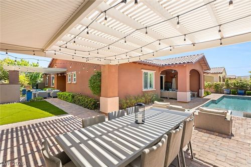 277 Lindura Ct, Las Vegas, NV, 89138-4632 | Card Image
