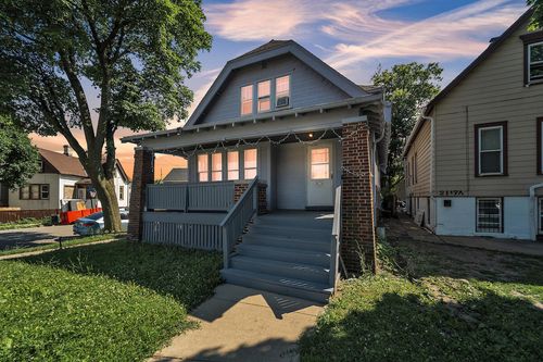 2111 W Burnham St, Milwaukee, WI, 53204-3155 | Card Image