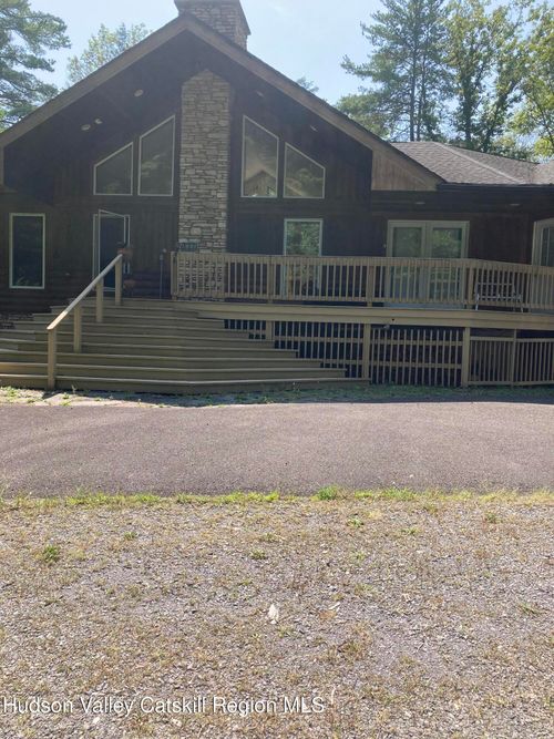 537 Mossy Hill Rd, Catskill, NY, 12414-5674 | Card Image