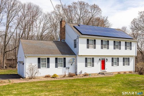 33 Valerie Ct, Hamden, CT, 06514-3245 | Card Image