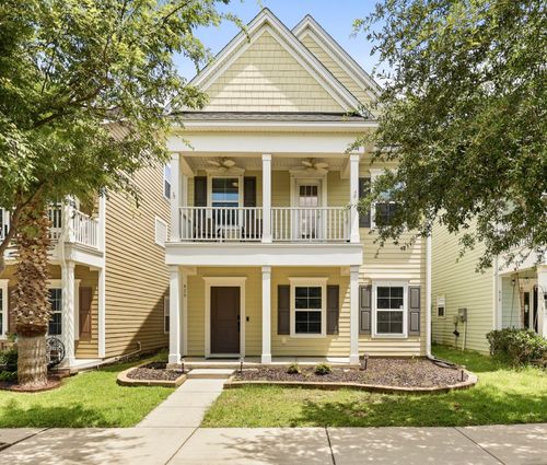 420 Verbena Ave, Summerville, SC, 29483-5375 | Card Image