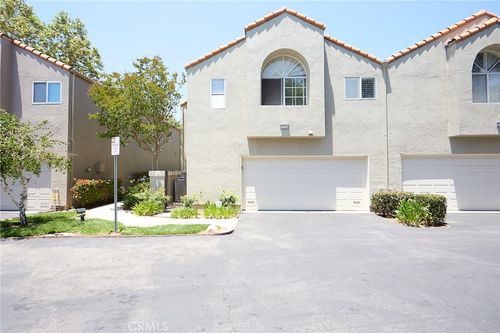 11244 Sierra Pass Pl, Chatsworth, CA, 91311-1269 | Card Image