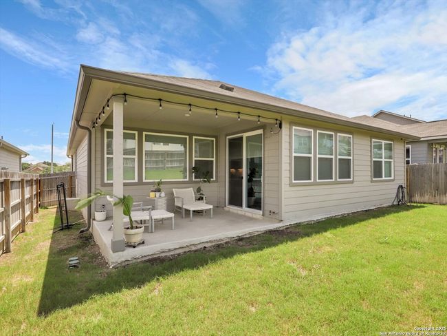 7105 Walkers Loop, House other with 3 bedrooms, 2 bathrooms and null parking in San Antonio TX | Image 36