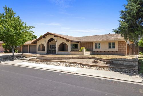 3904 Trillium Avenue, Modesto, CA, 95356 | Card Image