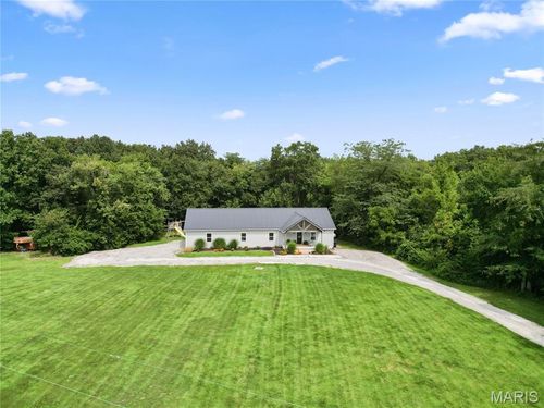 8485 Flat Bottom Trail, Hillsboro, IL, 62049 | Card Image