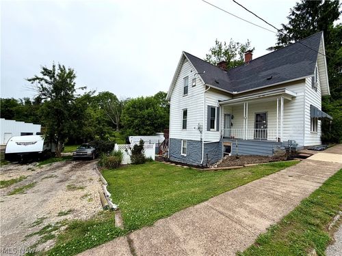 126 South Sugar St., St. Clairsville, OH, 43950 | Card Image