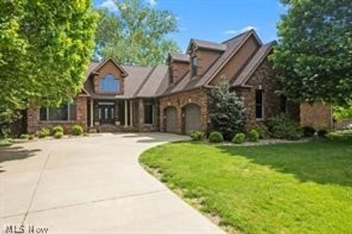 9 Henderson Ln, Williamstown, WV, 26187-8301 | Card Image