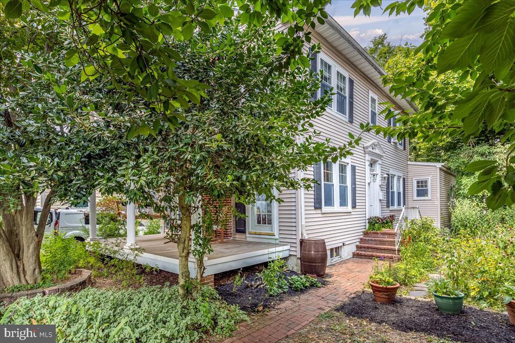 Nottingham Way, Trenton, NJ 08619
