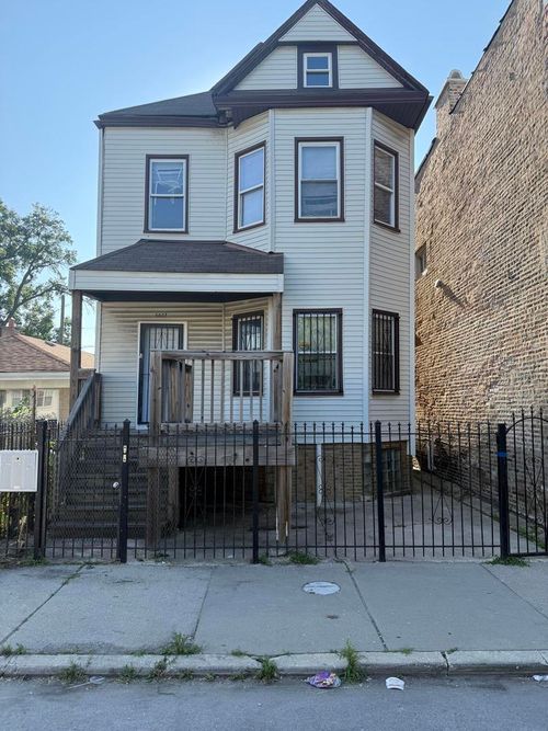 5027 S Racine Ave, Chicago, IL, 60609-5033 | Card Image
