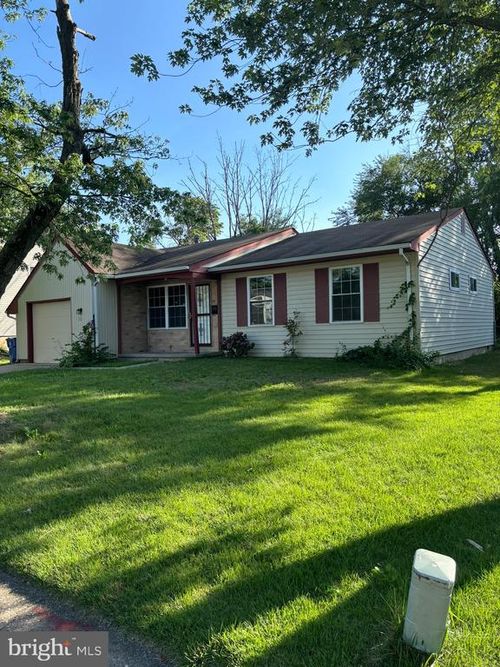 22 Sandal Ln, Willingboro, NJ, 08046-1015 | Card Image