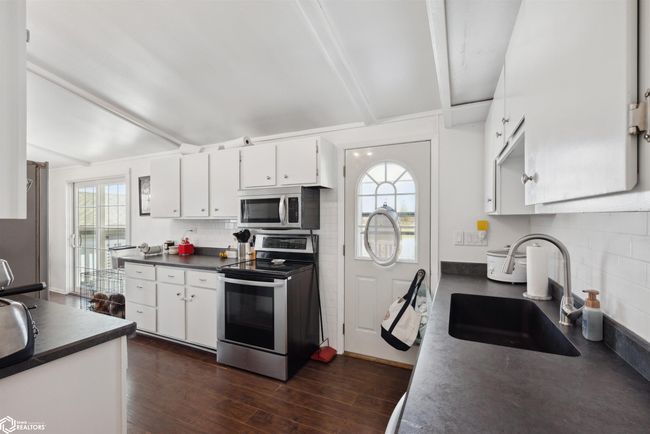 306 Meadow Lane Dr, House other with 3 bedrooms, 2 bathrooms and null parking in Montezuma IA | Image 8