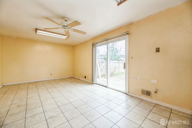 44 Townsend Dr, Townhouse with 3 bedrooms, 3 bathrooms and null parking in Matawan NJ | Image 11