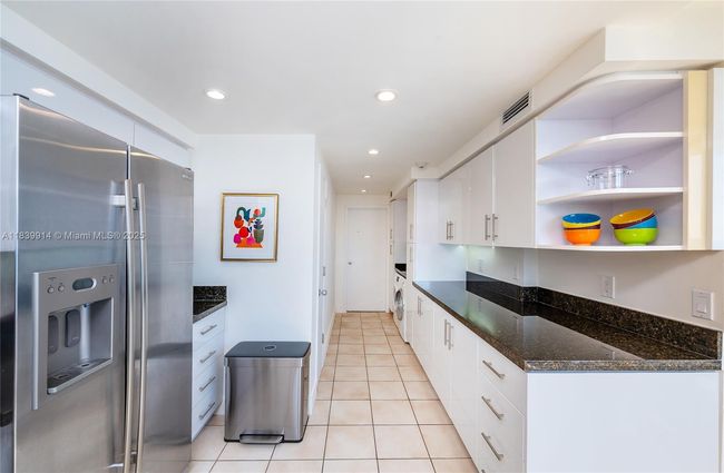 APT-8G - 609 Ocean Dr, Condo with 2 bedrooms, 2 bathrooms and null parking in Key Biscayne FL | Image 12