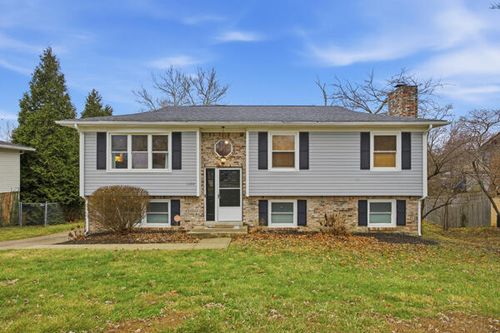 2808 Easthills Dr, Lexington, KY, 40517-4169 | Card Image