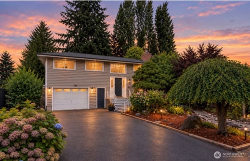 20023 6th Ave S, Des Moines, WA, 98198-3723 | Card Image