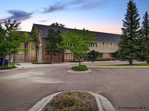 260-1950 Bluegrass Cir, Cheyenne, WY, 82009-7365 | Card Image