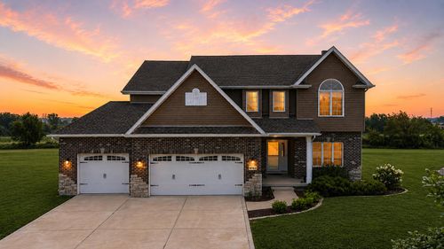 9763 Garden Way, Saint John, IN, 46373 | Card Image