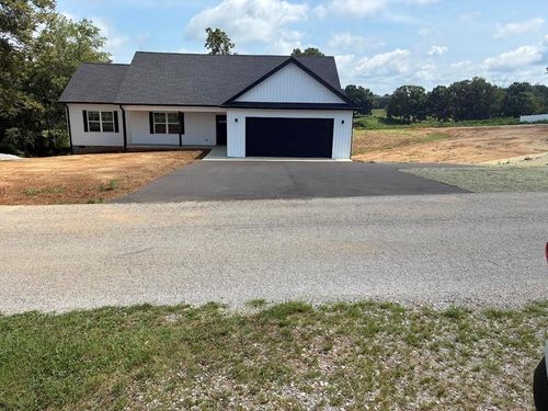 4545 Window Cliff Rd, Baxter, TN, 38544-4901 | Card Image