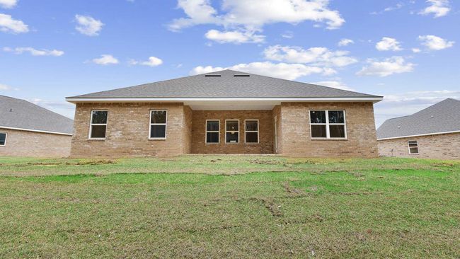Rear Exterior | Image 34