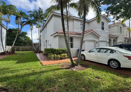 1041-1041 Ne 208th St, Miami, FL, 33179-1933 | Card Image