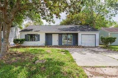 1817 Dalian Street, House other with 2 bedrooms, 2 bathrooms and null parking in La Marque TX | Image 1