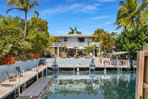 and-1112 Grand St, Key Largo, FL, 33037-4122 | Card Image