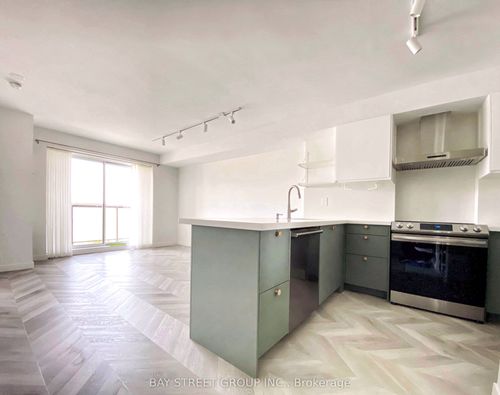 402-140 Bathurst St, Toronto, ON, M5V3N8 | Card Image