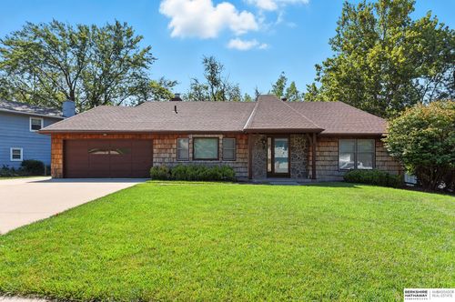 901 Brenton Ave, Bellevue, NE, 68005-2456 | Card Image