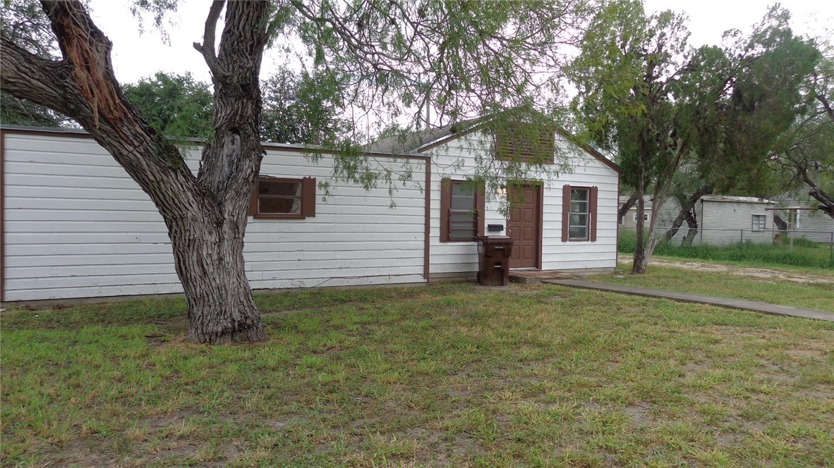 10th St, Kingsville, TX 78363