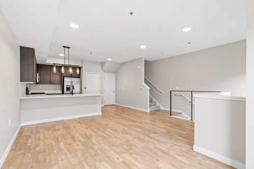 apt-121-120 Hennepin Ave, Minneapolis, MN, 55401-1909 | Card Image