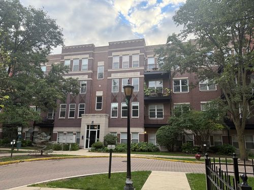 apt-903-1245 N Orleans St, Chicago, IL, 60610-7552 | Card Image
