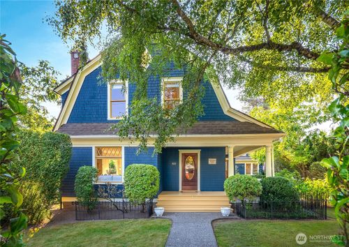 322 Avenue D, Snohomish, WA, 98290-2746 | Card Image