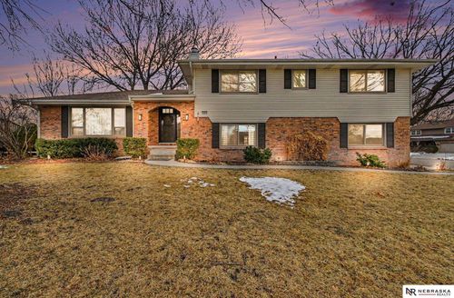5603 Oak Hills Dr, Omaha, NE, 68137-3337 | Card Image
