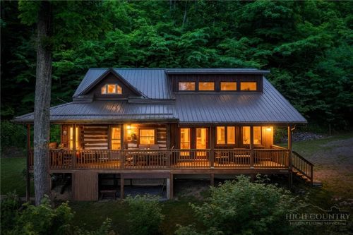 1260 Fork Ridge Rd, Zionville, NC, 28698-9708 | Card Image