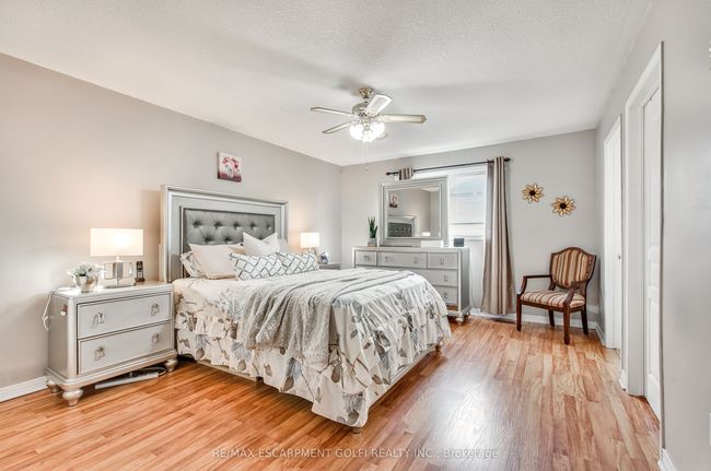 24 Diamond Crt, House other with 5 bedrooms, 3 bathrooms and 4 parking in Hamilton ON | Image 18