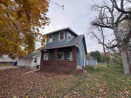 906 N Frederick Ave, Oelwein, IA, 50662-1047 | Card Image