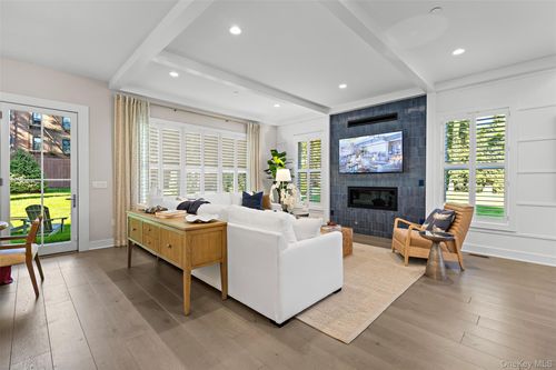 2-4 Marker Rdg, Irvington, NY, 10533-2115 | Card Image