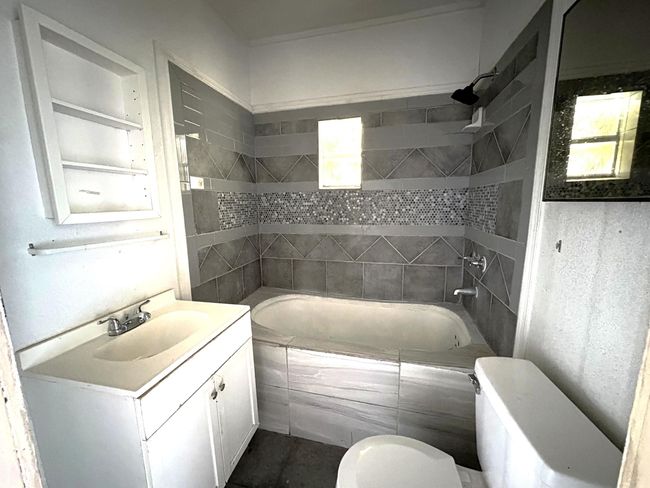 2215 Thomas Blvd, Home with 1 bedrooms, 1 bathrooms and null parking in Port Arthur TX | Image 10