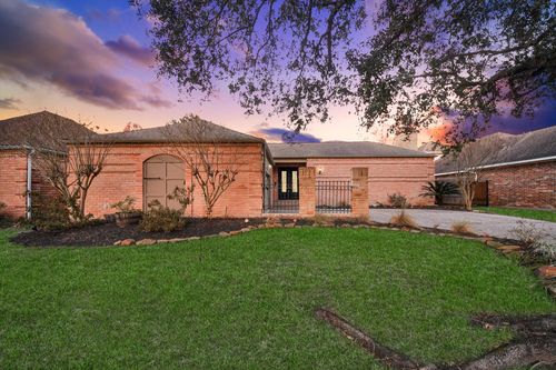 11602 Aspenway Dr, Houston, TX, 77070-2816 | Card Image