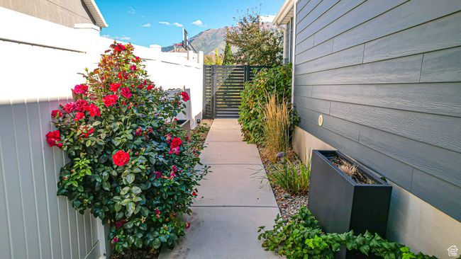 Exterior space with fence and a mountain view | Image 54